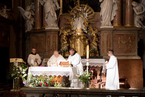 Vranov, kostel Narození Panny Marie a duchovní centrum Vranov