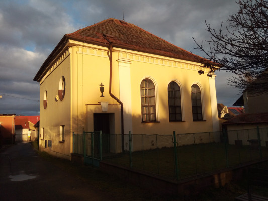 Nové Strašecí, Husův sbor