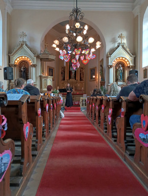 Kostel nejsvětějšího Srdce Páně v Lomu / Autor fotografie: Soukupová