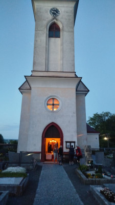Velichovky, kostel Proměnění Páně
