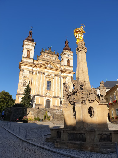 Zvěstování Panny Marie Šternberk / průčelí / Autor fotografie: Miroslav Vyvozil