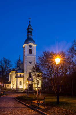 Kostel Nejsvětější Trojice  / Pohled v noci / Autor fotografie: Radek Drbohlav