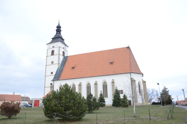 Běhařovice, kostel Nejsvětější Trojice