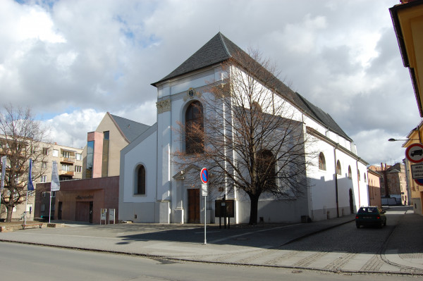 kostel sv. Václava (Dům umění v Opavě) / bývalý dominikánský klášter, dnes galerie současného umění