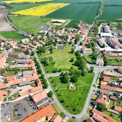 Slatina, kostel sv. Jana Nepomuckého