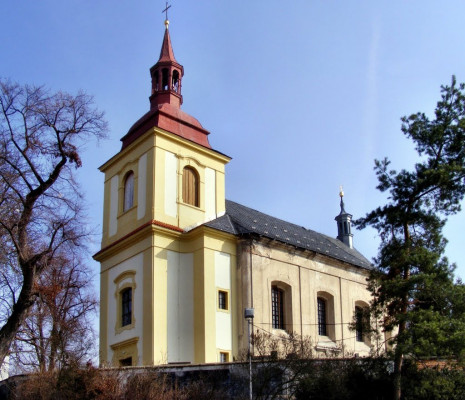 Boseň, kostel sv. Václava, hřbitov