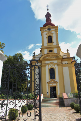 Kostel sv. Martina v Líbeznicích / průčelí s bránou / Autor fotografie: Zuzana Trojanová 2016
