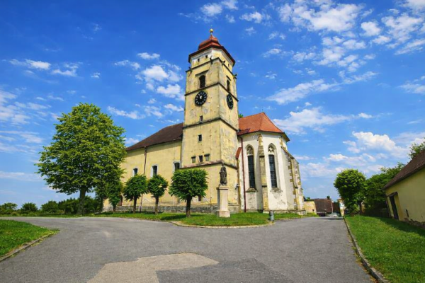 Kostel sv. Bartoloměje Kunžak  / Autor fotografie: Filip Šimánek 