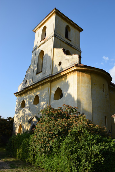 Foto kostela Kostelec u Nadryb / Autor fotografie: Lenka Vochocová
