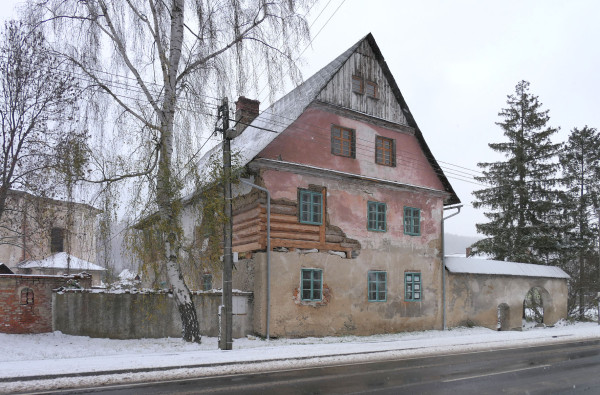 Bývalá fara v Hynčicích / Autor fotografie: Jakub Ivánek