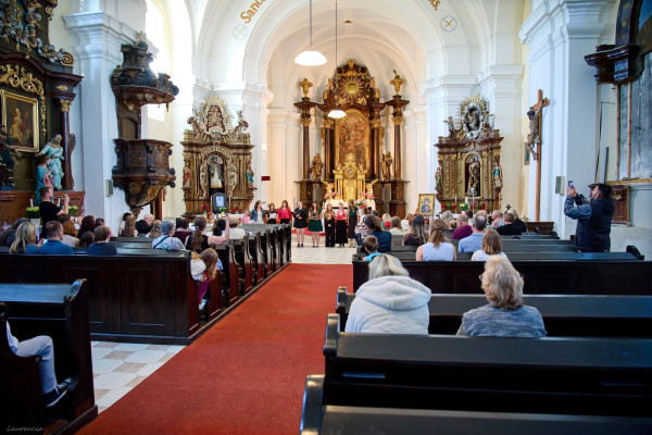 Podbořany, kostel sv. Petra a Pavla