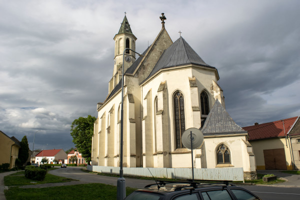 Bochoř, kostel sv. Floriána