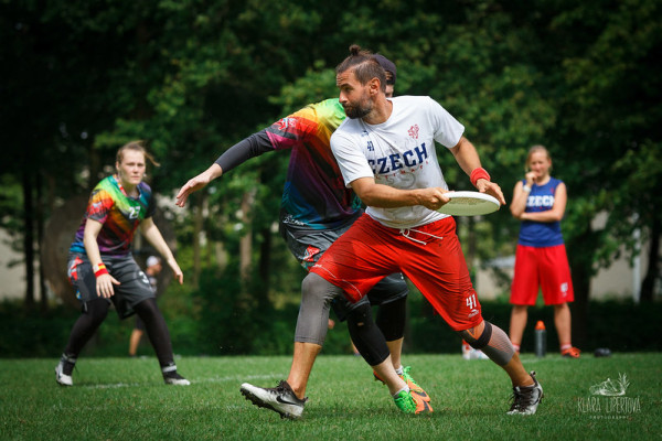 Ultimate Frisbee / Autor fotografie: www.czechultimate.cz