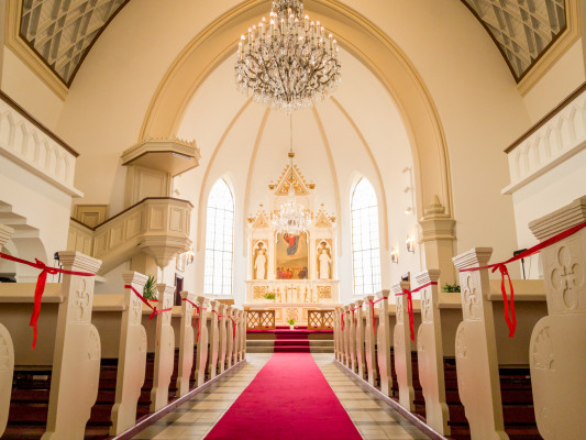 Interiér kostela Na Nivách