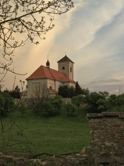 Rousínov, kostel sv. Václava, Rousínovec