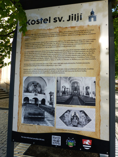 Kostel sv. Jiljí  / Informační cedule před kostelem / Autor fotografie: Marek Telička