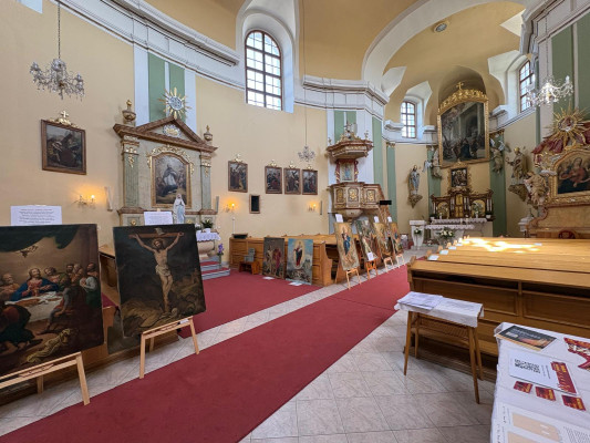 Těšetice, kostel sv. Petra a Pavla