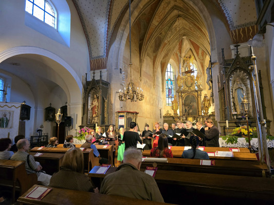 Starý Plzenec, kostel Narození Panny Marie, Malá Strana