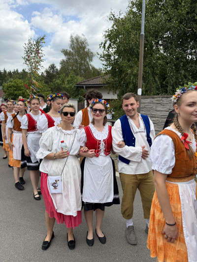 Kostelní Lhota, kostel Nanebevzetí Panny Marie