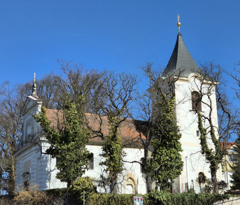 Kostel Panny Marie Sněžné ve Velkých Popovicích  / Autor fotografie: Kateřina Kapalová