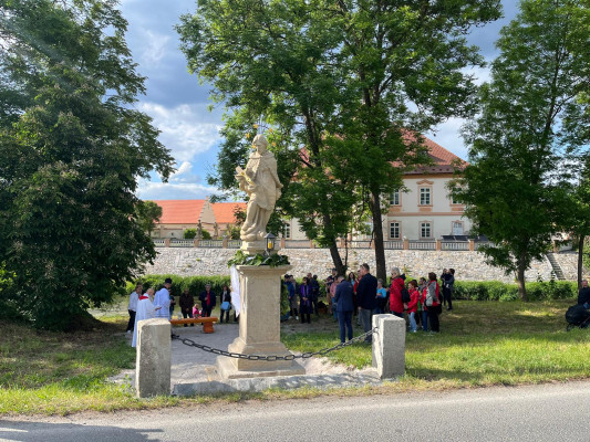 Odhalení nové sochy  sv. Jana Nepomuckého u mostu  / Autor fotografie: Jiří Albrecht