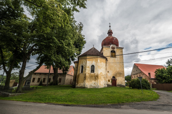 Děkov, kostel Narození sv. Jana Křtitele