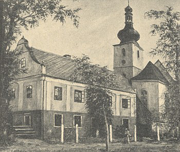 Červené Dřevo, fara a kostel v minulosti / Autor fotografie: https://www.kohoutikriz.org/autor.html?id=schmidtk