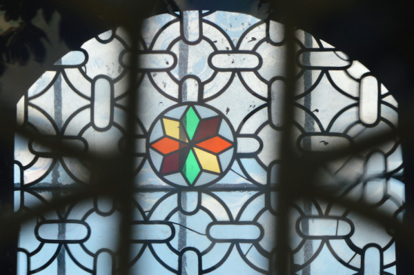 Kostel sv. Štěpána ve Skřivani - okno / Autor fotografie: Ludmila Křížová