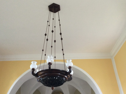 Restaurování lustr / Autor fotografie: Stachová