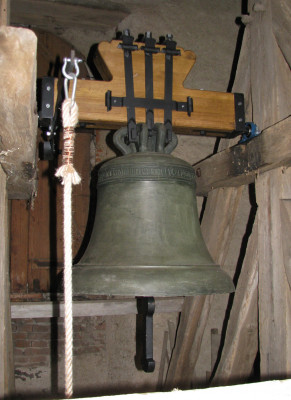 Renovovaný zvon Martin z roku 1526.
