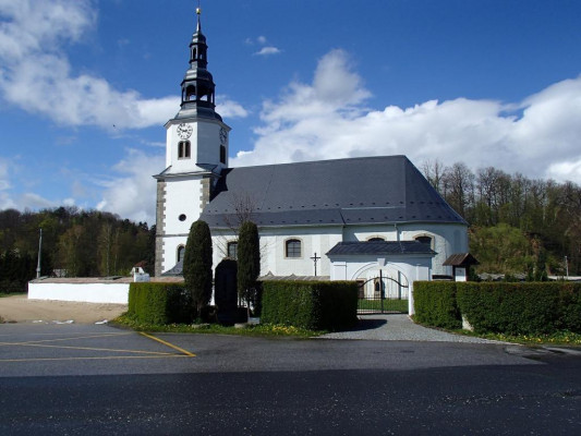 Bílý Kostel nad Nisou, kostel sv. Mikuláše