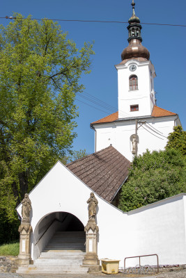 Kokory, kostel Nanebevzetí Panny Marie