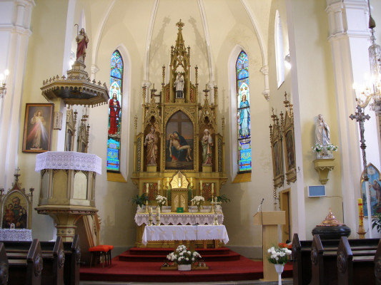 Kostel Panny Marie Sedmibolestné / Pohled do interiéru