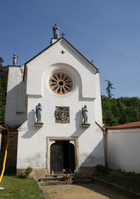Lysice, hřbit.kaple Povýšení sv. Kříže (Dubských)