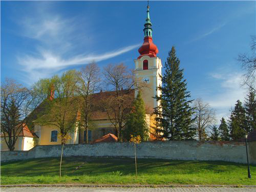 Hulín, kostel sv. Václava