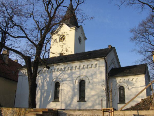 Praha-Dolní Počernice, kostel Nanebevzetí Panny Marie