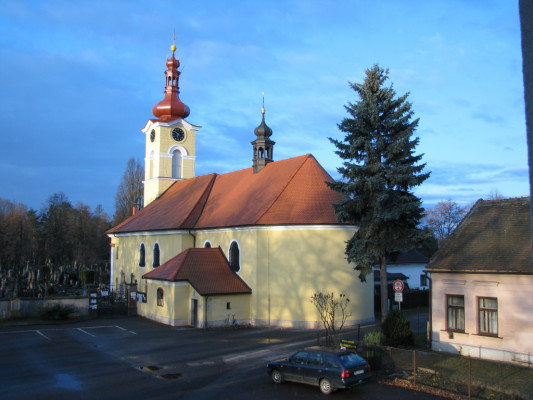 Hradec Králové - Pouchov, kostel sv. Pavla