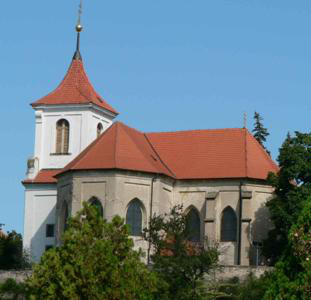 Sadská, kostel sv. Apolináře