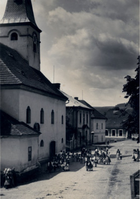 Mrákov, kostel sv. Vavřince