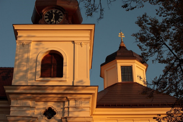 Kostel - zvonice