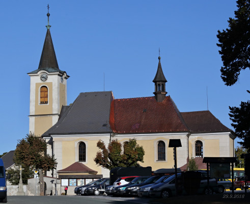 Kostel sv. Petra a Pavla v Novém Hrádku