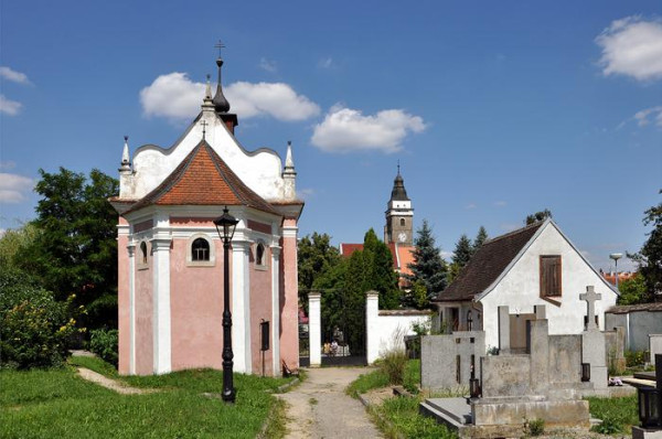 Slavonice, hřbitovní kaple