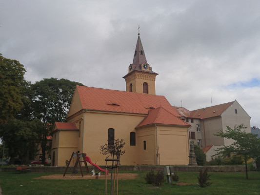 Údlice, kostel Povýšení sv. Kříže