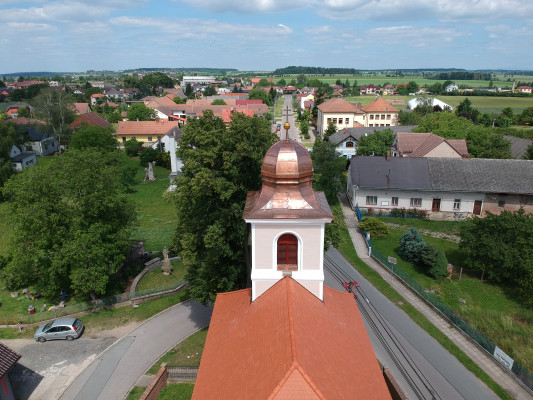 Kostel Praskačka / Letecký pohled