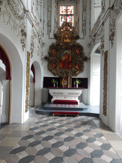 Zámek Červený Hrádek / Zámecká kaple sv. Jana Křtitele
